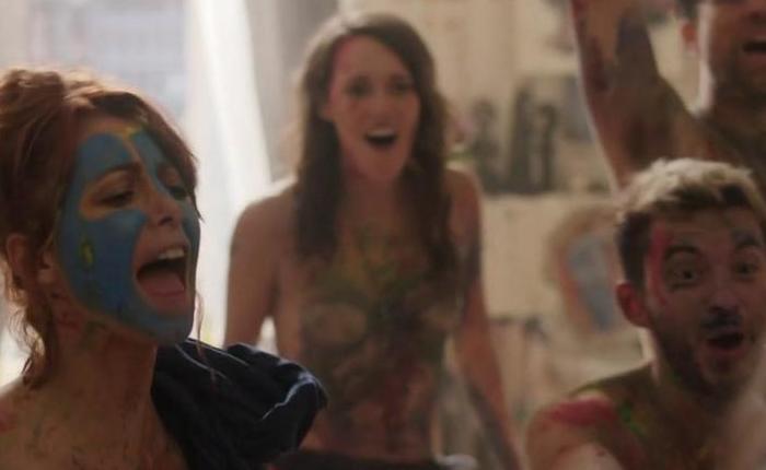 When Will Phoebe Waller-Bridge Finally Take Off Her Top?