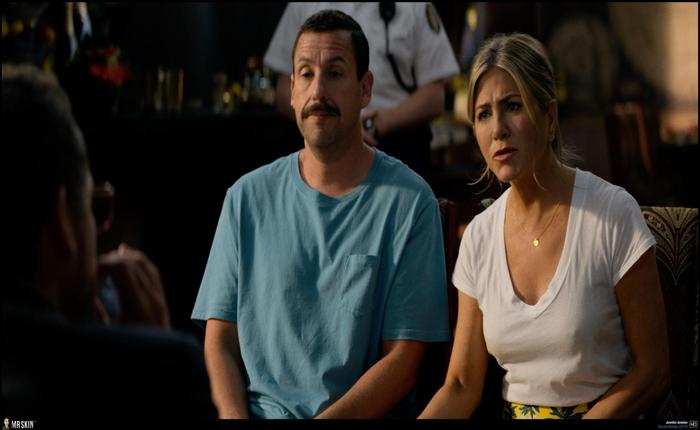 Here's Proof That Jennifer Aniston's Nipples Are Always Hard