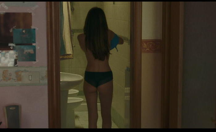 Foreign Film Friday: Viviana Aprea's Breasts in Piranhas