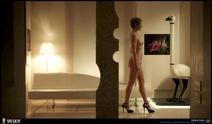 TV Nudity Report: The New Pope, Vikings, and More 2.10.20