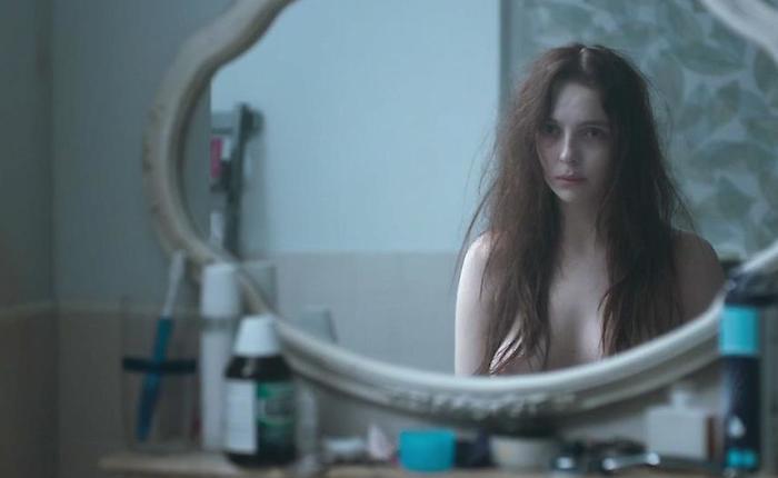 #TBT to Killing Eve's Jodie Comer Showing Her Naked Breasts