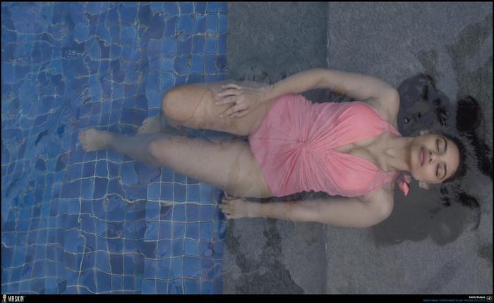 A Skinterview With Actress and Comedian Sonal Aggarwal