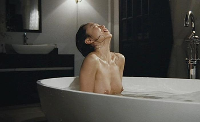 Nude and Noteworthy on Hulu: Demolition Man, The Housemaid, The Lodge, and More 5.20.20