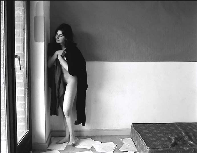 Foreign Film Friday: French Lesbians in Je, tu, il, elle