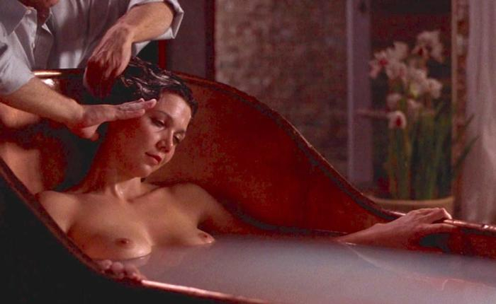 Anatomy of a Nude Scene: Maggie Gyllenhaal Holds Nothing Back in 'Secretary'