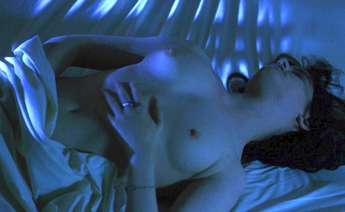 Anatomy of a Nude Scene: Jennifer Jason Leigh Gets the Drop on Bridget Fonda in 'Single White Female'