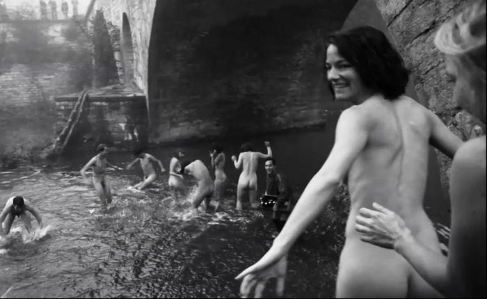 Foreign Film Friday:  German Buns in Bauhaus - A New Era