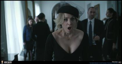 Does Kaley Cuoco Go Nude in Her New Series?