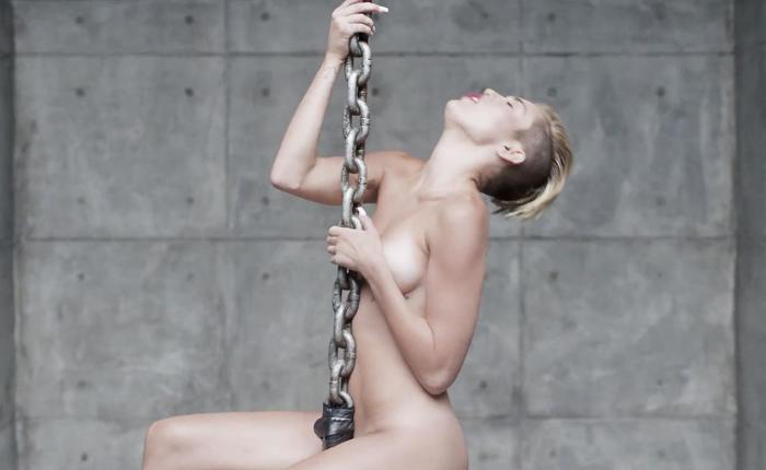 Miley Cyrus is Topless Again