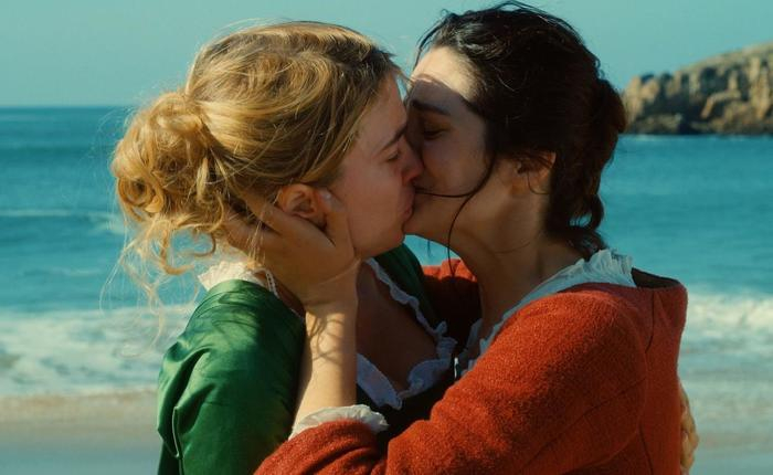 Comparing 2020's Hottest Lesbian Scene: Ammonite VS. Portrait of a Lady on Fire
