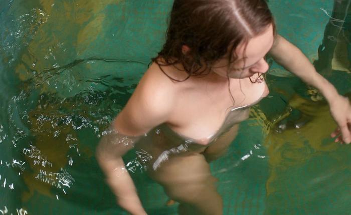 Top Ten Hottest 2021 Golden Globe Nominudes!