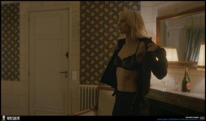 Foreign Friday: French Models in Call My Agent