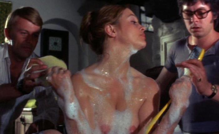 Hippie Hotties: British Breasts in The Buttercup Chain 