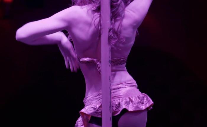 The Sexiest Scenes from Call My Agent 