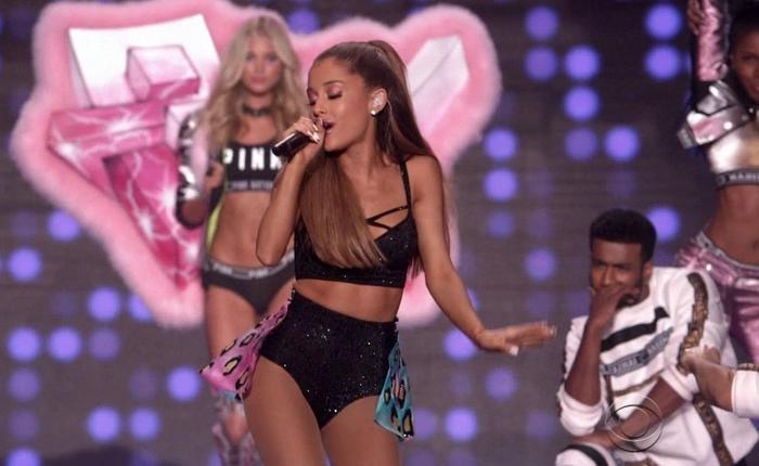 Ariana Grande Looks Smokin’ in Her Wedding Dress and More Cam Girls Who Look Like Her