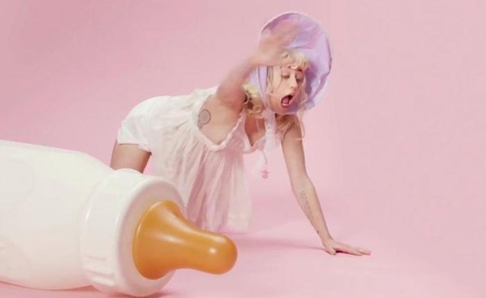 The New Miley Cyrus Exposed Her Nipples On Instagram