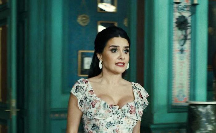 Do You Want to See More of the Booby Girl from The Suicide Squad?