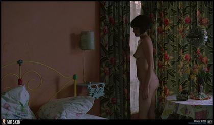 Nude and Noteworthy on Amazon Prime: EuroTrip, Jaws, Something Wild, and More 8.11.21