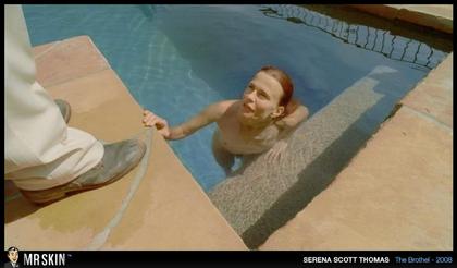 Nude and Noteworthy on Amazon Prime: EuroTrip, Jaws, Something Wild, and More 8.11.21