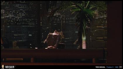 Nude and Noteworthy on Amazon Prime: EuroTrip, Jaws, Something Wild, and More 8.11.21