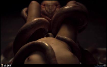 5 Sexy Celebs in Creature Features