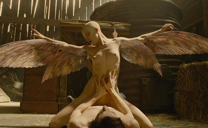 10 Weird Sex Scenes That We Couldn’t Believe