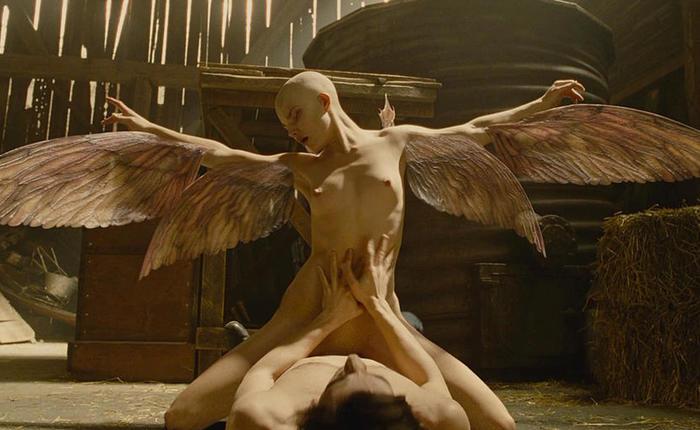 10 Weird Sex Scenes That We Couldn’t Believe