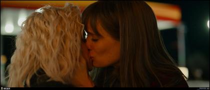 Mackenzie Davis’ Best Nude Scenes