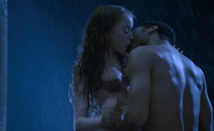 Bridgerton Star Reveals the Secret Trick to the Show’s Sex Scenes