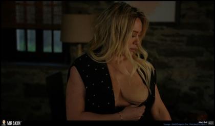 Hilary Duff in the Buff Showing Her Butt