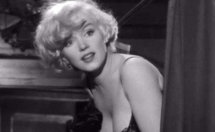 The Blonde Trailer is Here and Ana de Armas Looks HOT