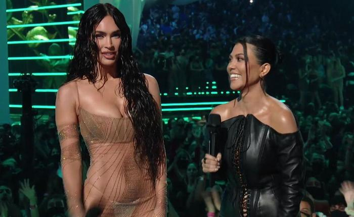 Megan Fox And This Kardashian Shared A Toilet