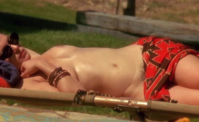 Rachel Weisz and More Nude Celebs Who Played Dual Roles 