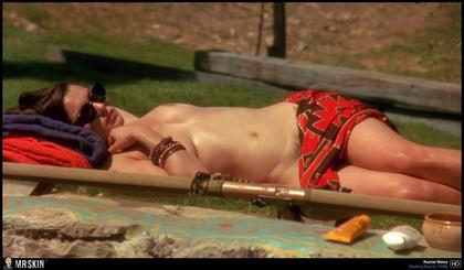 Rachel Weisz's Lesbian Scenes