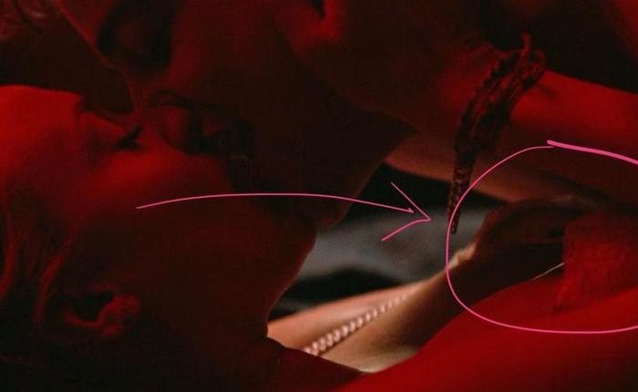 Sophie Turner's Ten Sexiest Scenes Ranked From Jon-yes To Jo-no