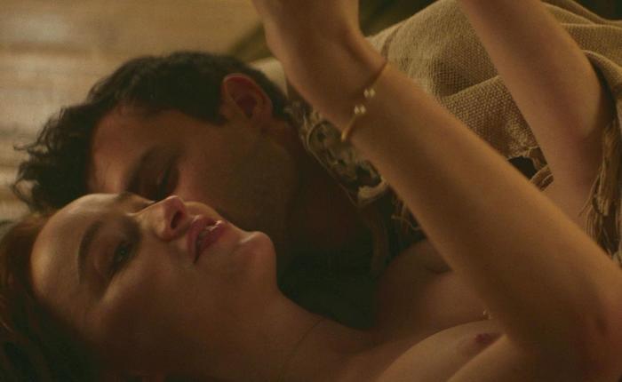 GIFs Of Phoebe Dynevor Nude Scenes, Sex Scenes In Fair Play