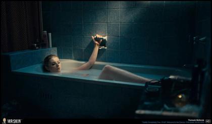 Anne Hathaway and Thomasin McKenzie Get Sexy in Eileen Trailer