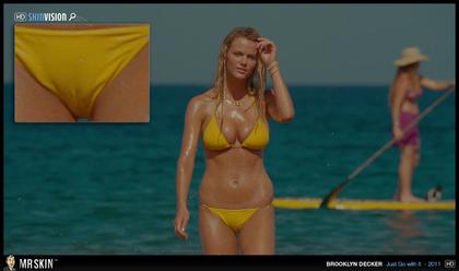 Top 10 Spring Break Babes in Bikinis