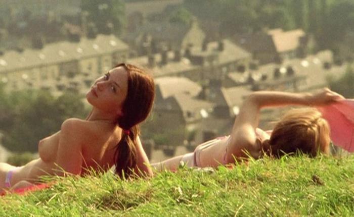 The Fall Guy Star Emily Blunt (Jody Moreno) Nude In Top 10 Sexiest Pictures (Topless, Lesbian, The Works!)