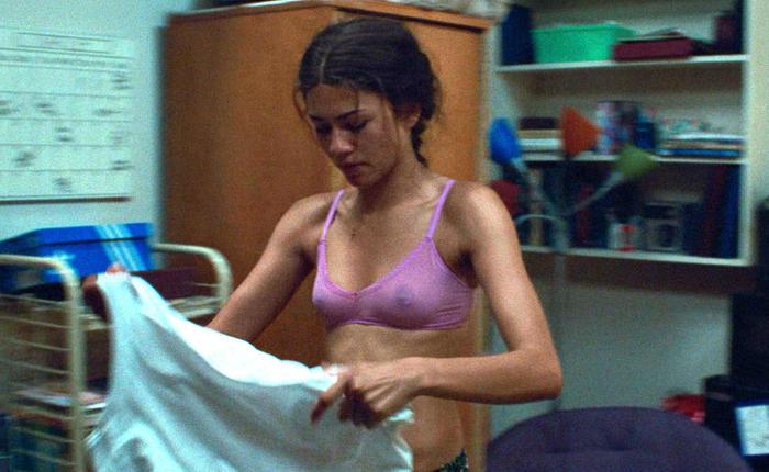 Zendaya Challengers Sex Scene, Zendaya Thong Lingerie As GIFs!