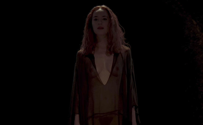 10 Nude Libra Ladies to Lust Over