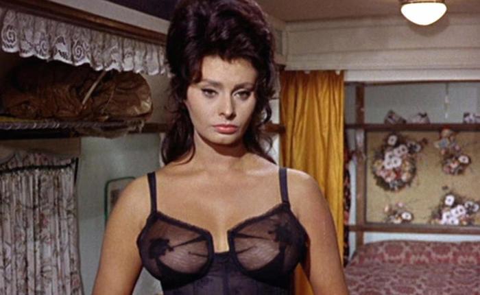 Sophia Loren Says She Will Never Retire