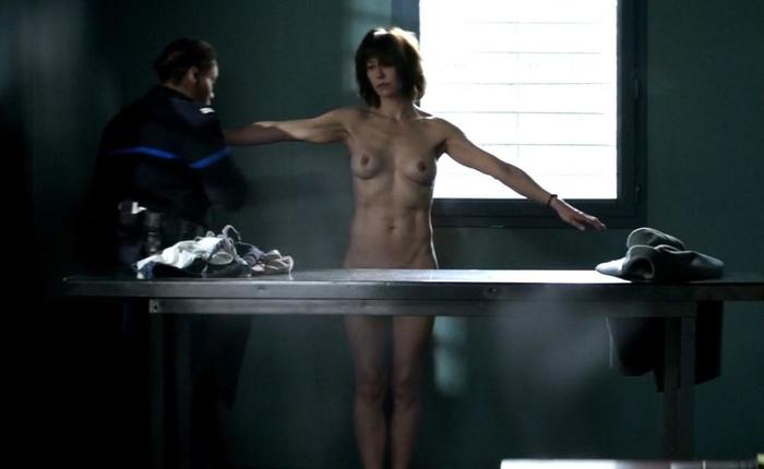 10 Sexy Strip Searches