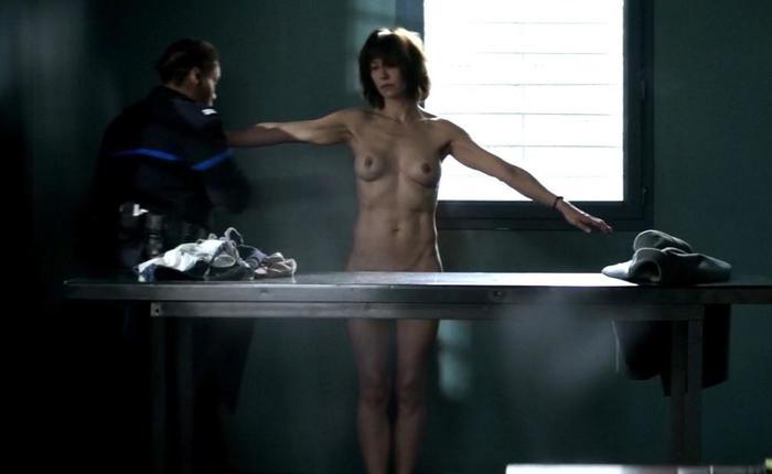 10 Sexy Strip Searches