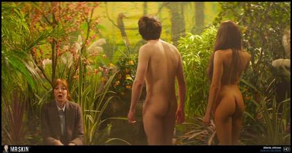 Nude on Netflix: Horizon Chapter 1, Melancholia, Y Tu Mama Tambien, and More 1.8.25