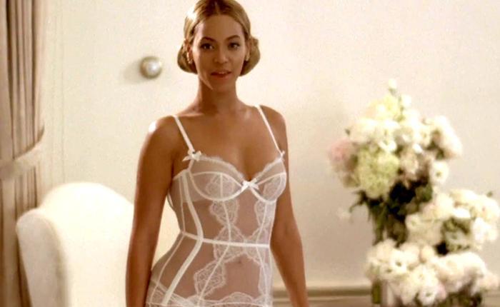 Beyoncé Is 44 and More Cam Girl Queens