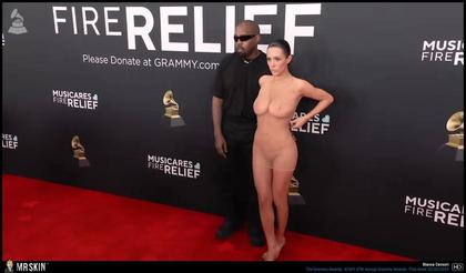 Hot Holiday Trend: Nude Halloween!