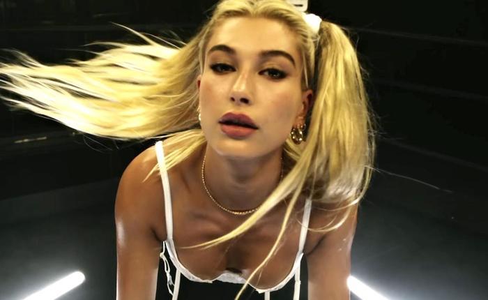 Hailey Bieber’s Kickoff and the Top Cam Girls of 2026