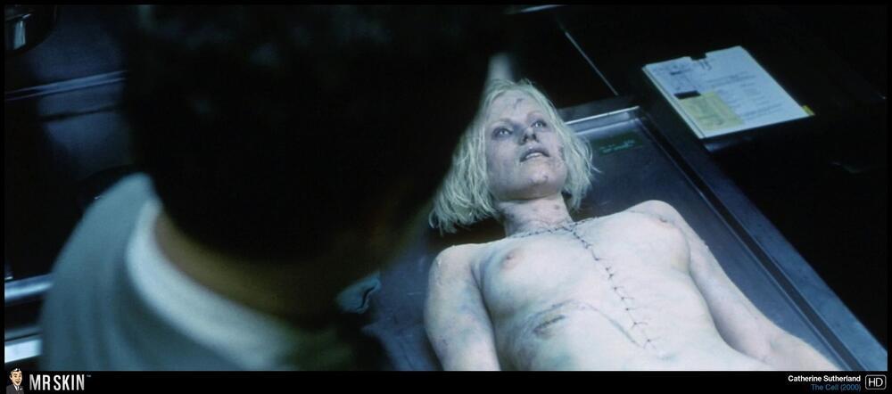 Catherine Sutherland topless in The Cell