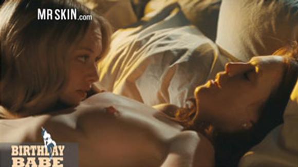 Julianne Moore and Amanda Seyfried Share a Birthday AND a Lesbo Scene! Julianne Moore Amanda Seyfried 962